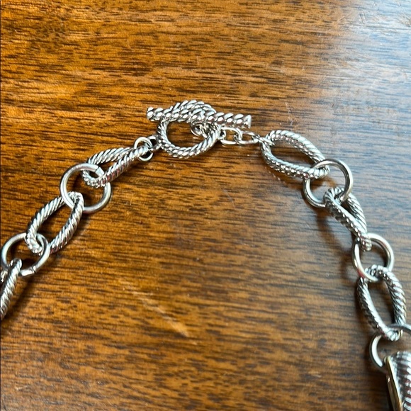 Elegant Silver tone and Gold tones Chain Necklace 11” - Picture 2 of 3